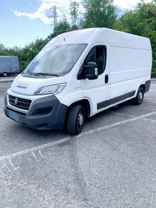 TRANSPORTES Y MUDANZAS