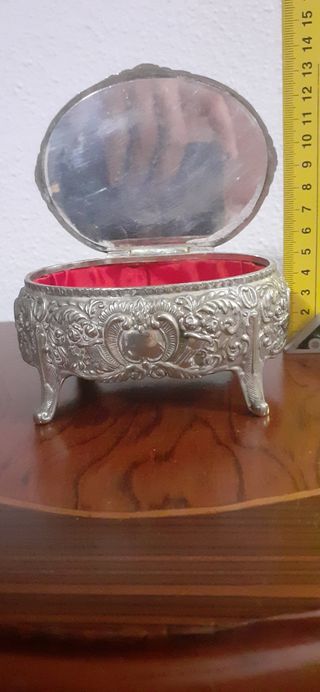 Joyero antiguo estaño plateado. Caja cofre joyas.