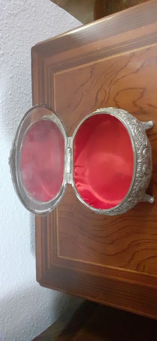 Joyero antiguo estaño plateado. Caja cofre joyas.