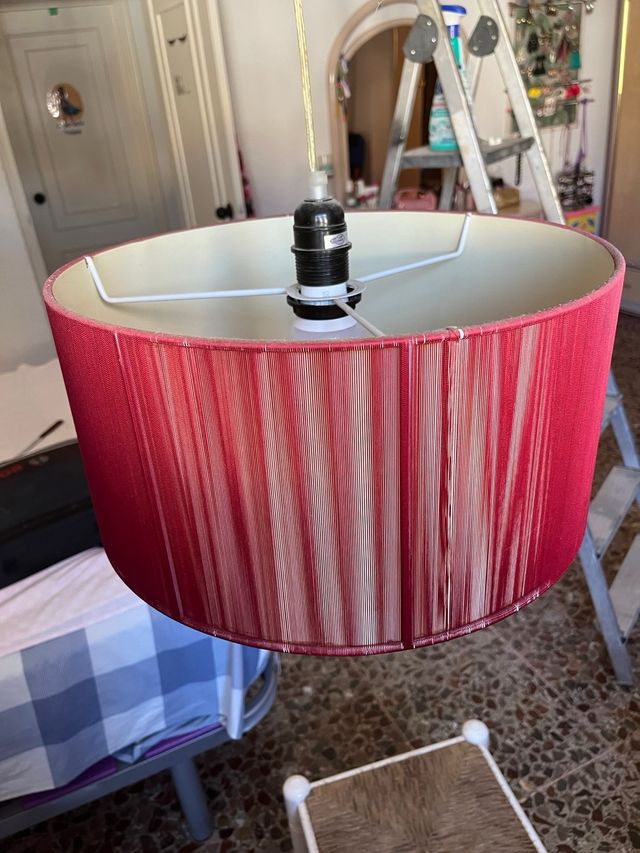 Lampara roja redonda