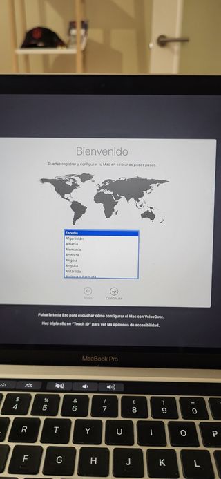 Macbook Pro A2251 