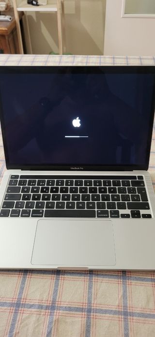 Macbook Pro A2251 