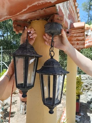 Faroles colgantes de jardin