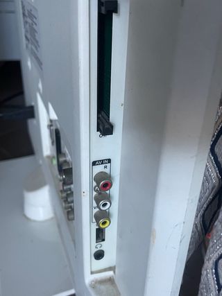 Television sharp aquos 15 pulgadas  con mando