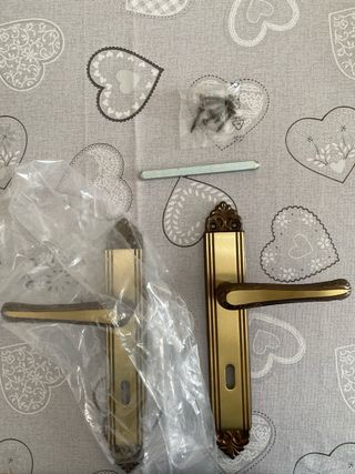 Serratura porta interna e maniglia fiorella