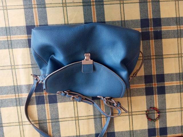 Bolso piel azul Adolfo Domínguez
