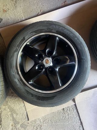 Llantas Porsche con rueda