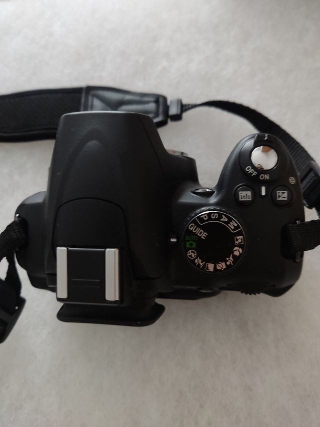 Cámara reflex c/objetivo y objetivo auxiliar