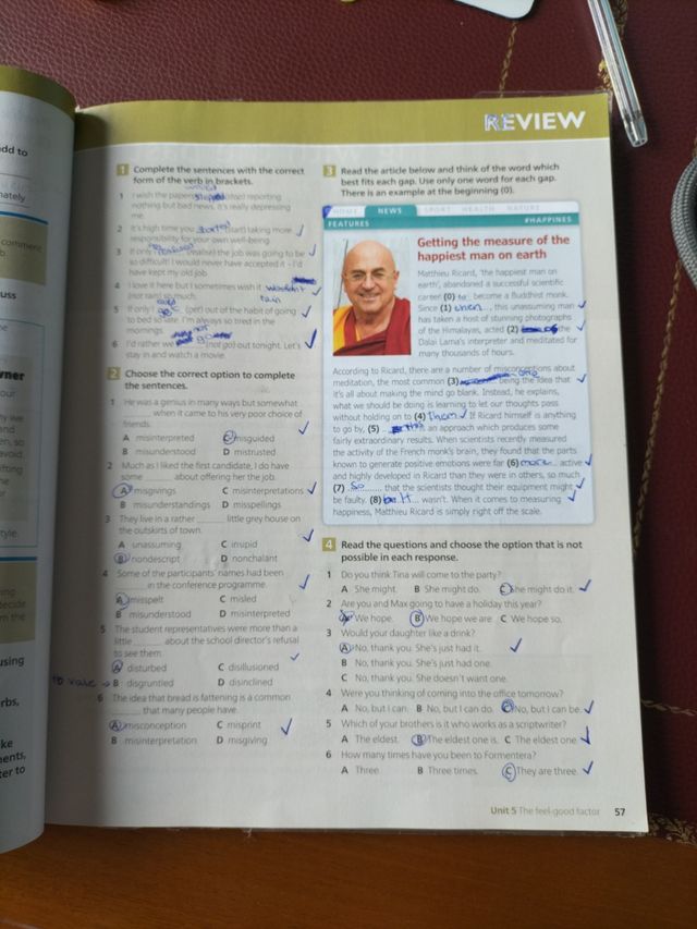 C1 CAMBRIDGE GOLD COURSE BOOK