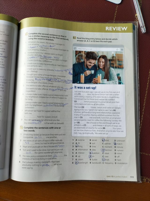 C1 CAMBRIDGE GOLD COURSE BOOK