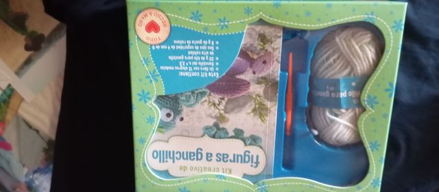 Set para hacer muñecos de ganchillo