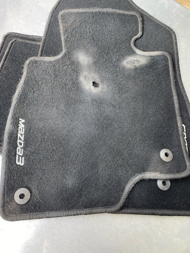 Alfombrilla Mazda3