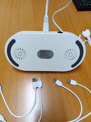 Cargador para teléfono. Inalámbrico y normal