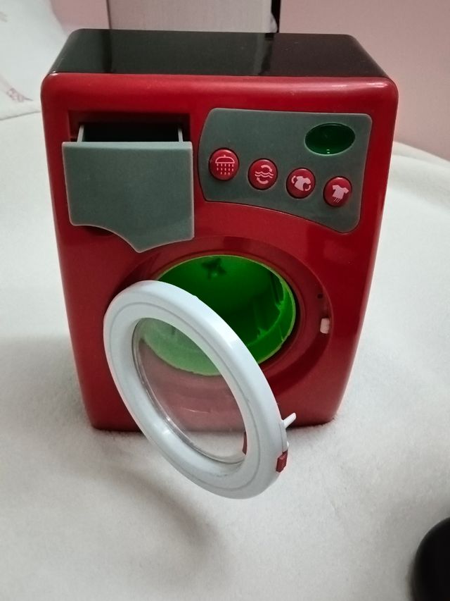 Lavadora,tabla de planchar,plancha y ces