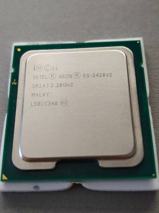 Procesador: Intel Xeon E5-2420 v2