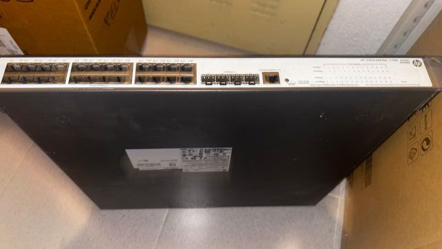 Switch HP V1910-24G-PoE (170W) JE008A