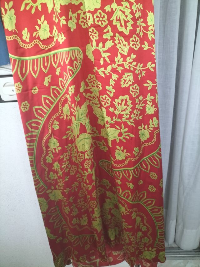 Vestido satén forrado