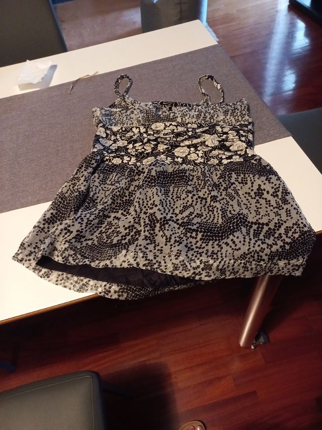 Canottiera a fantasia bianconera 