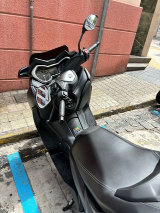 Yamaha XMax 300 cc