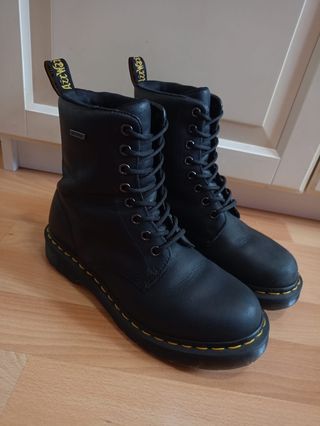 Dr. Martens 1460 Waterproof