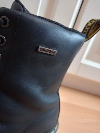 Dr. Martens 1460 Waterproof