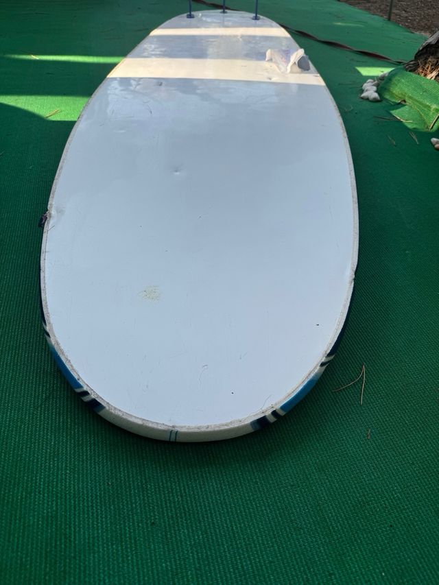 Tabla surf esta en isla cristina