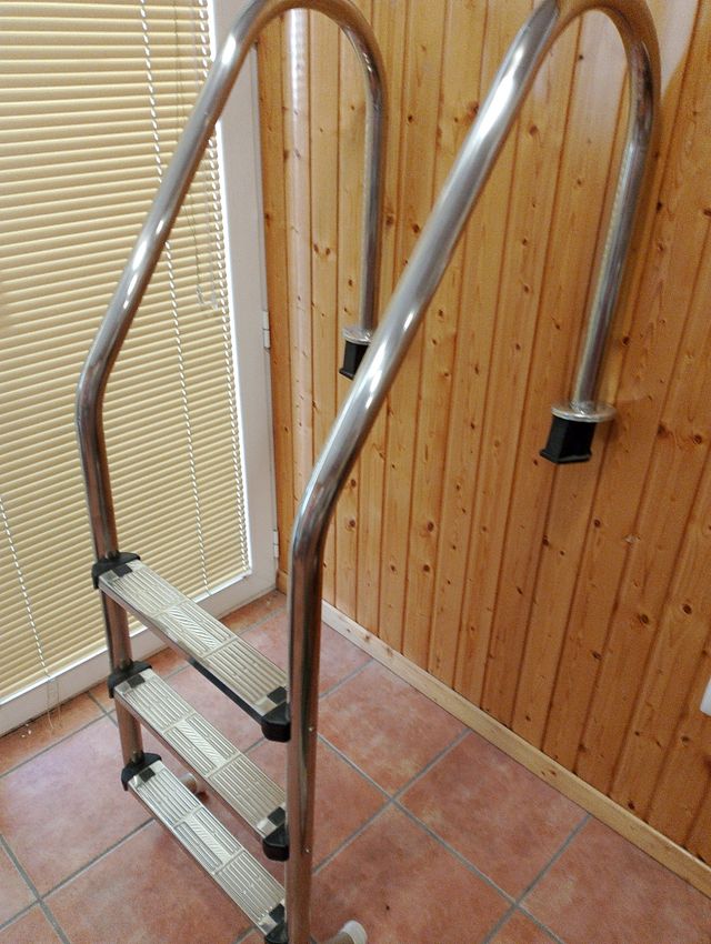 Escalera piscina inox 3 peldaños