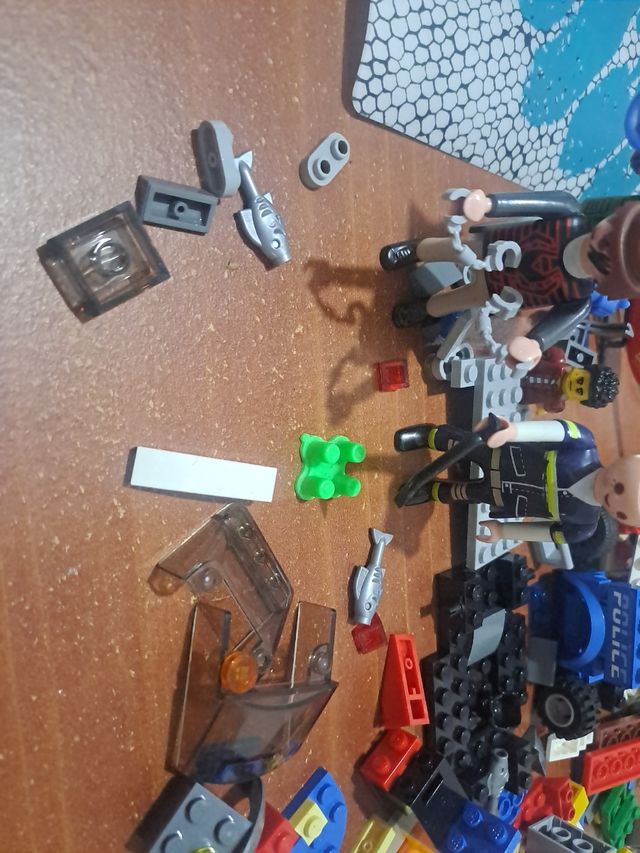 PIEZAS SUELTAS DE LEGO Y PLAYMOBIL