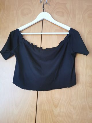 Top negro corto manga corta