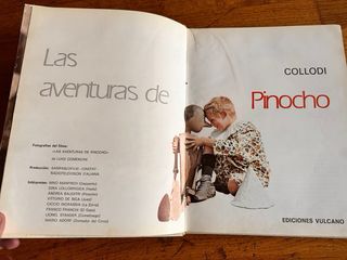 Libro PINOCHO antiguo extraido de la pelicula
