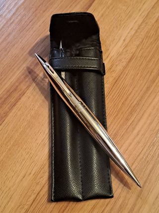 Bolígrafo y pluma La Caixa