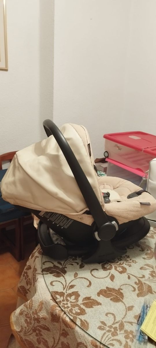 Carrito de bebé marca bebecar hip hop