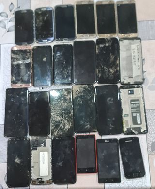  Telefoni cellulari Samsung e altre marche