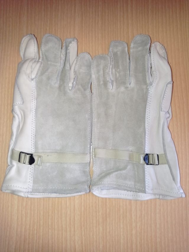 Guantes de trabajo de piel de vacuno. NUEVOS