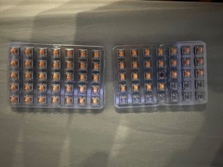 Switches amarillos y grises para teclado gaming