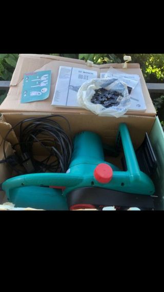 MOTOSIERRA BOSCH 1800W 40S