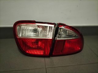 pilotos traseros seat leon