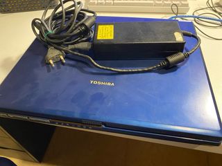 Portatil Toshiba Antiguo