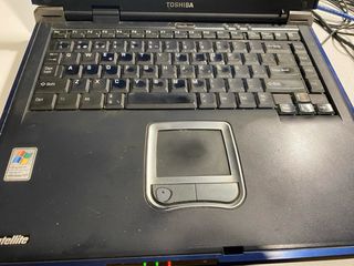 Portatil Toshiba Antiguo