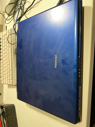 Portatil Toshiba Antiguo