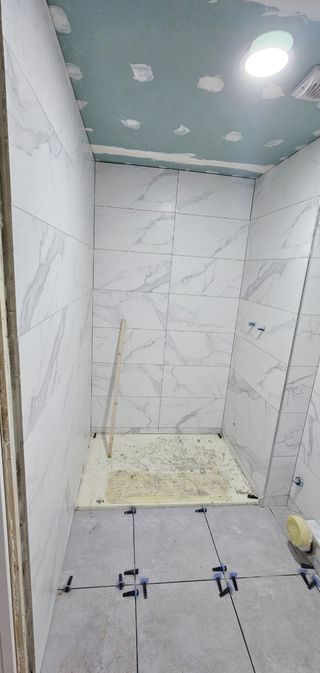 Fontanería y Alicatados | Baños y Cocinas