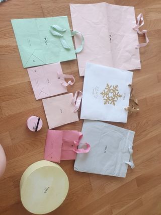 Bolsas y cajas Tous