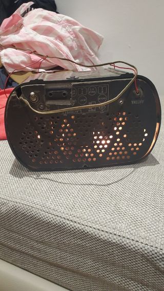 ANTIGUA RADIO L-40 UNIVERSAL.