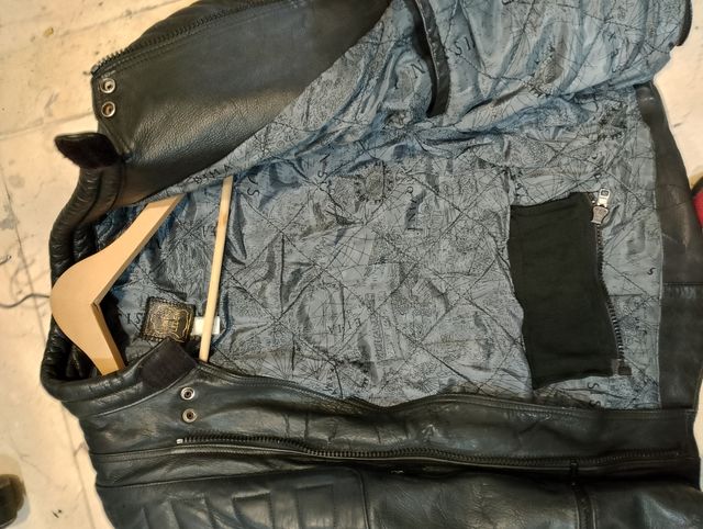 Cazadora de cuero moto 