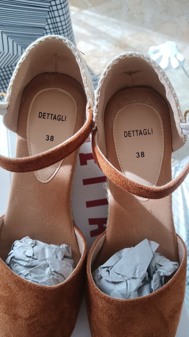 Sandalo con zeppa Tg.38