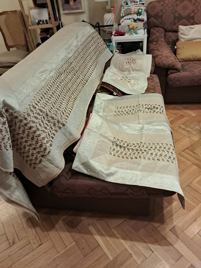 Colcha y fundas cojin