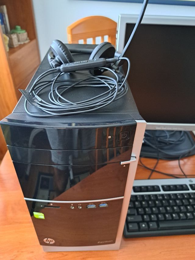 Ordenador Windows 11 con 6 cores, 16Gb RAM y SSD