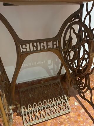 Mesa costura SINGER