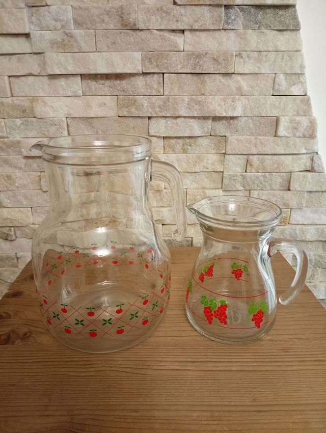 Due caraffe in vetro