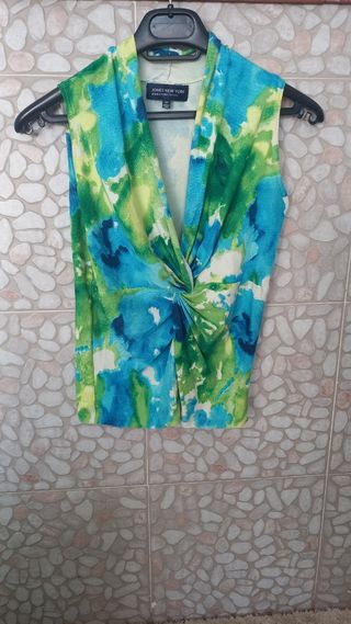 Tops sin manga 